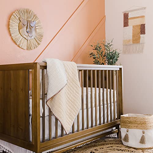 Crane Baby Safari Nursery Décor, Wooden Animal Wall Décor for Boys and Girls, Lion, 21" x 21"