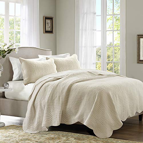 Madison Park Tuscany Quilt Set - Casual Damask Medallion Stitching Design, Lightweight Coverlet Bedspread Bedding, Shams, Scallop Edges Cream Full/Queen(94"x96") 3 Piece