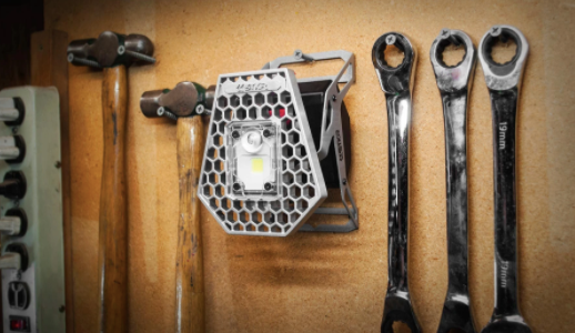 Mobile Task Light - 1200 Lumen Flood Light