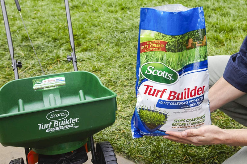 Scotts Turf Builder Halts Crabgrass Preventer with Lawn Food: Covers up to 5,000 sq. ft., 13.35 lbs., Not Available in FL