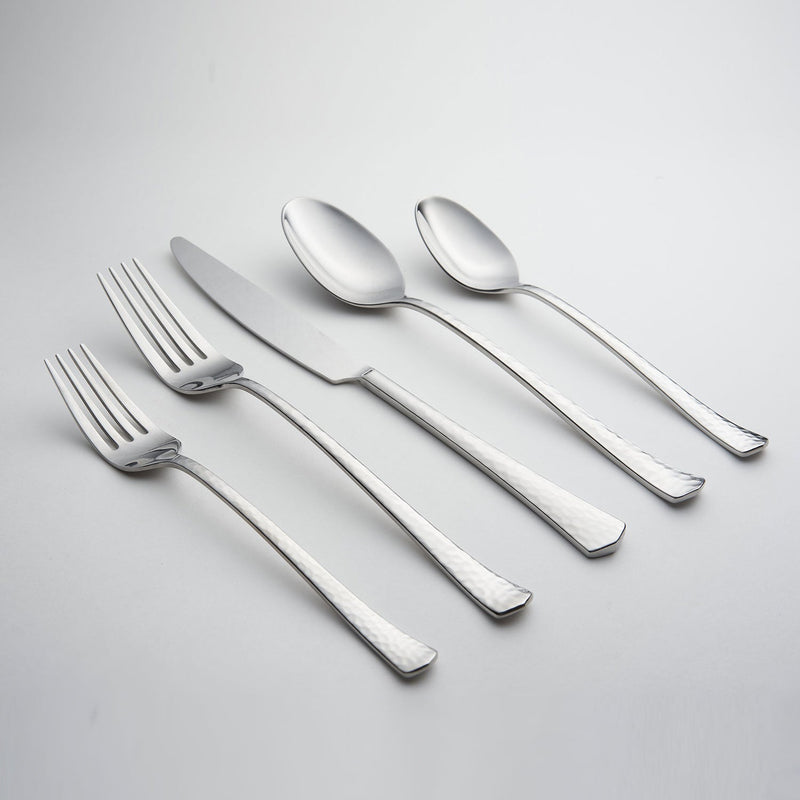 Cambridge Silversmiths  Raegan Hammered Mirror 20-piece Flatware Set