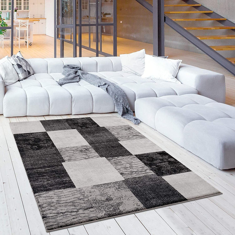 Home Outfitters 4&