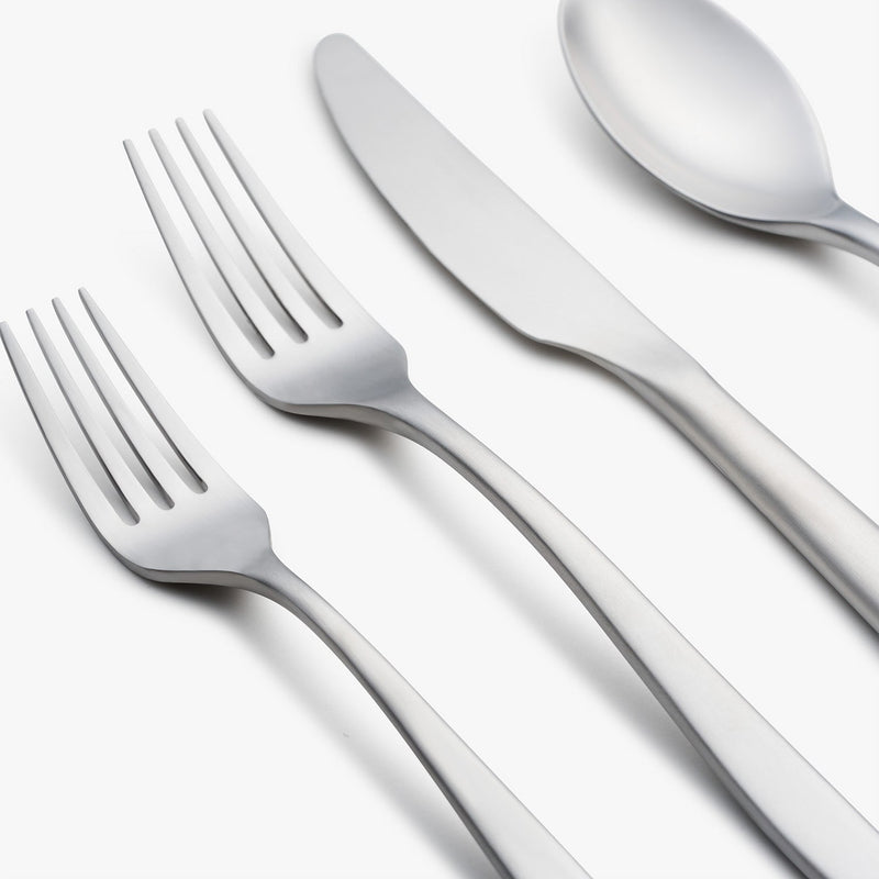 Cambridge Silversmiths Averie Satin 20-piece Flatware Set