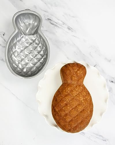 USA Pan Global Bakeware Pineapple Cake Pan