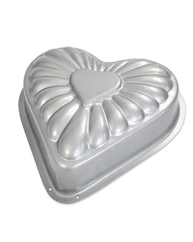USA Pan Global Bakeware Fancy Heart Cake Pan