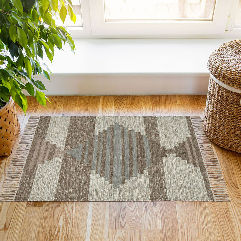 Home Outfitters 7&