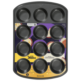 Wilton Recipe Right 12-cup non-stick muffin pan