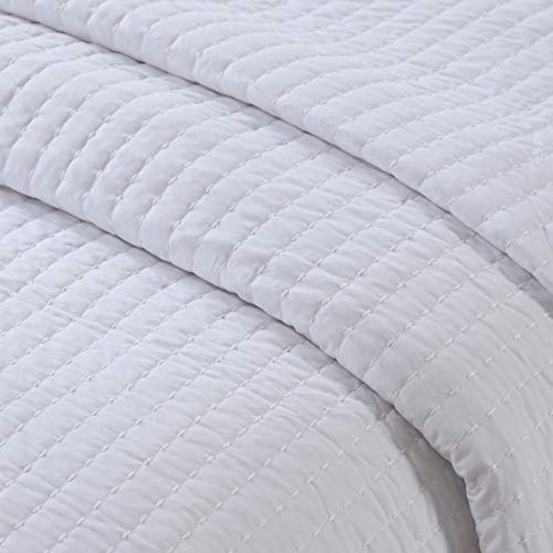 Madison Park Keaton Quilt Set-Casual Channel Stitching Design All Season, Lightweight Coverlet Bedspread Bedding, Shams, Full/Queen(90"x90"), Stripe White, 3 Piece