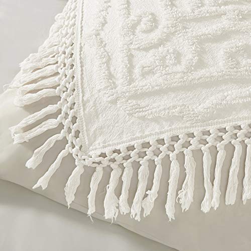 Madison Park Laetitia Lightweight, Breathable Chenille Tufted 100% Cotton Quilt, Shabby Chic Boho Medallion Design, Tassel Fringe Bedspread Coverlet, Shams Twin/Twin XLFloral Off White 2 Piece