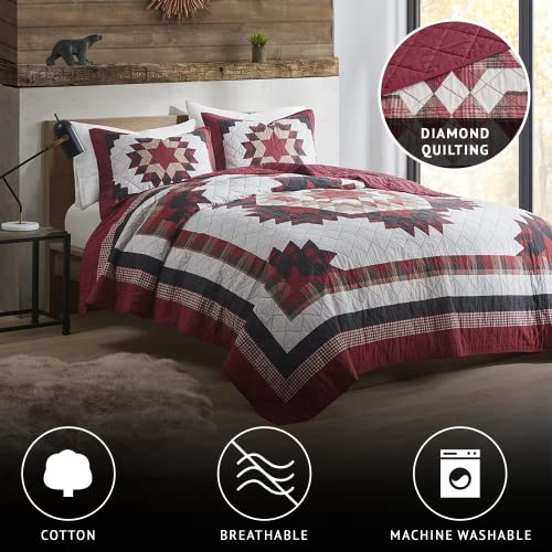 Woolrich Compass Reversible Quilt Set - Cottage Styling Reversed to Solid Color, All Season Lightweight Coverlet, Cozy Bedding Layer, Matching Shams, Oversized Full/Queen, Southwestern Red 3 Piece