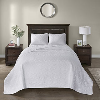 Madison Park Quebec Queen Size Quilt Bedding Set - White, Damask, 3 Piece Bedding Quilt Coverlets
