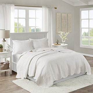 Madison Park Tuscany Quilt Set - Casual Damask Medallion Stitching Design, Lightweight Coverlet Bedspread Bedding
