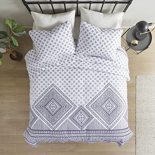 Intelligent Design Camila Reversible Quilt Set - Trendy Geometric Diamond Print, Pre-Washed Coverlet with Cotton Filling, Cozy Bedding Layer, Matching Sham, Full/Queen Black/White 3 Piece