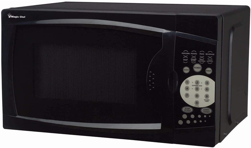 Magic Chef MCM770B .7 Cubic-ft, 700-Watt Microwave with Digital Touch (Black)